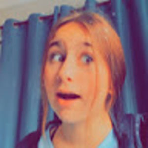 Meet your Posher, Courtney